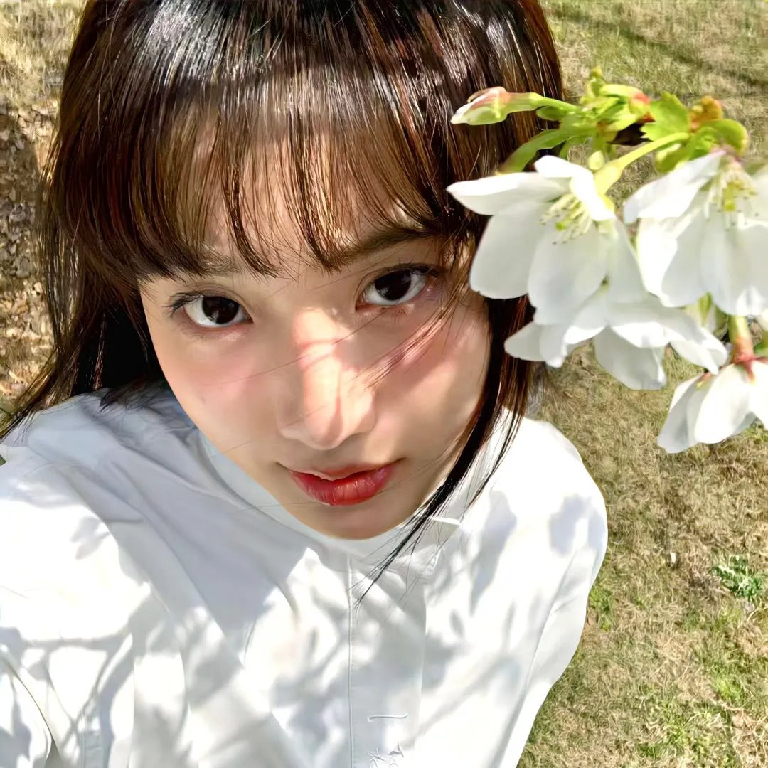 号舱房的女人